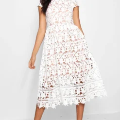 Boutique Brautjungfern-Kleid Aus Spitze In Midi-Länge