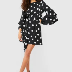 Skater-Kleid Mit Rüschenärmel, Bindegürtel Und Punktmuster -Diven Stil Verkaufsgeschäft fzz71000 black xl 2