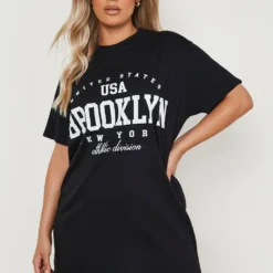 Plus Oversize T-Shirt Kleid Mit Brooklyn Slogan