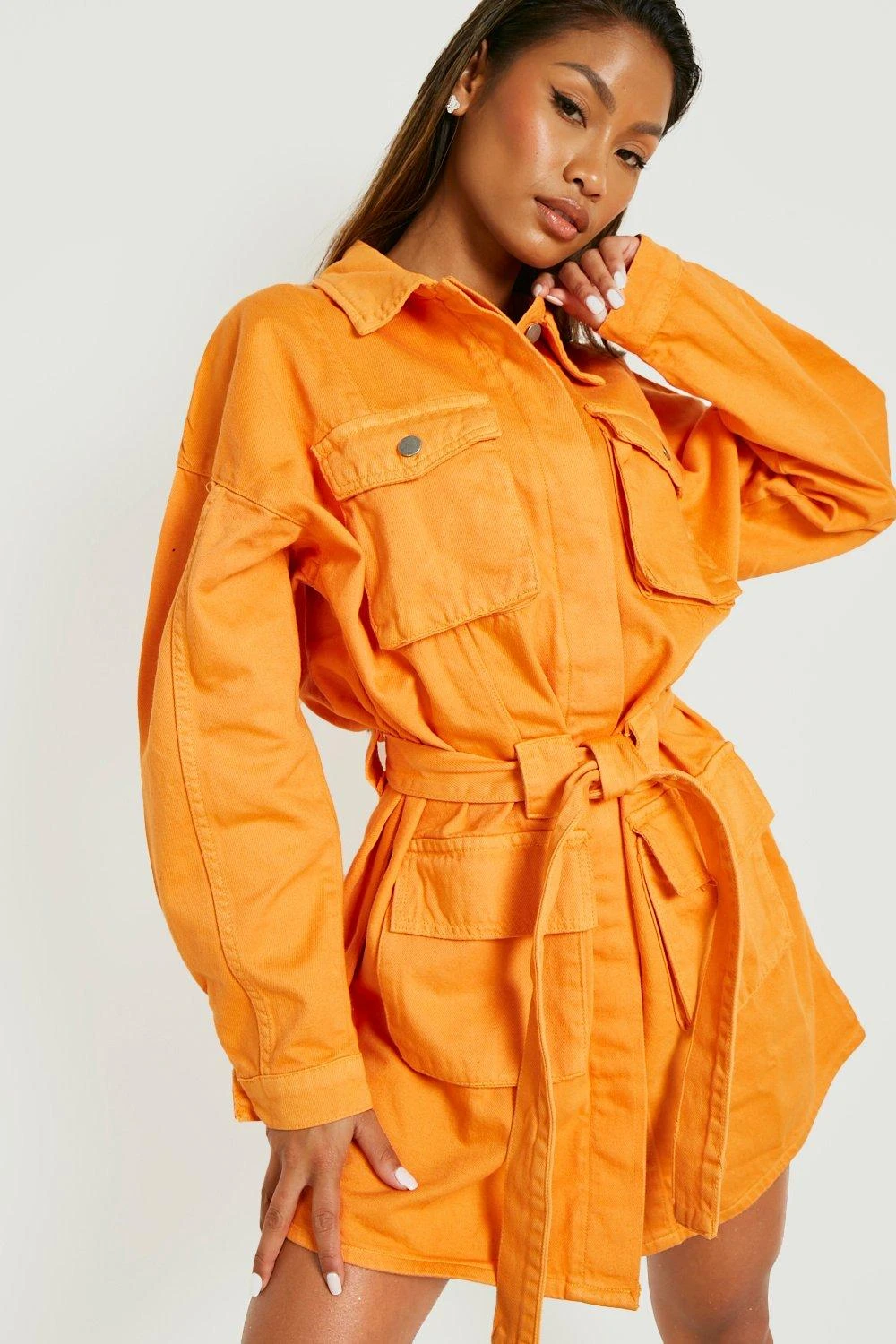 Premium Kleid Mit Utility-Taschen 6 Premium Kleid Mit Utility-Taschen – Bild 4