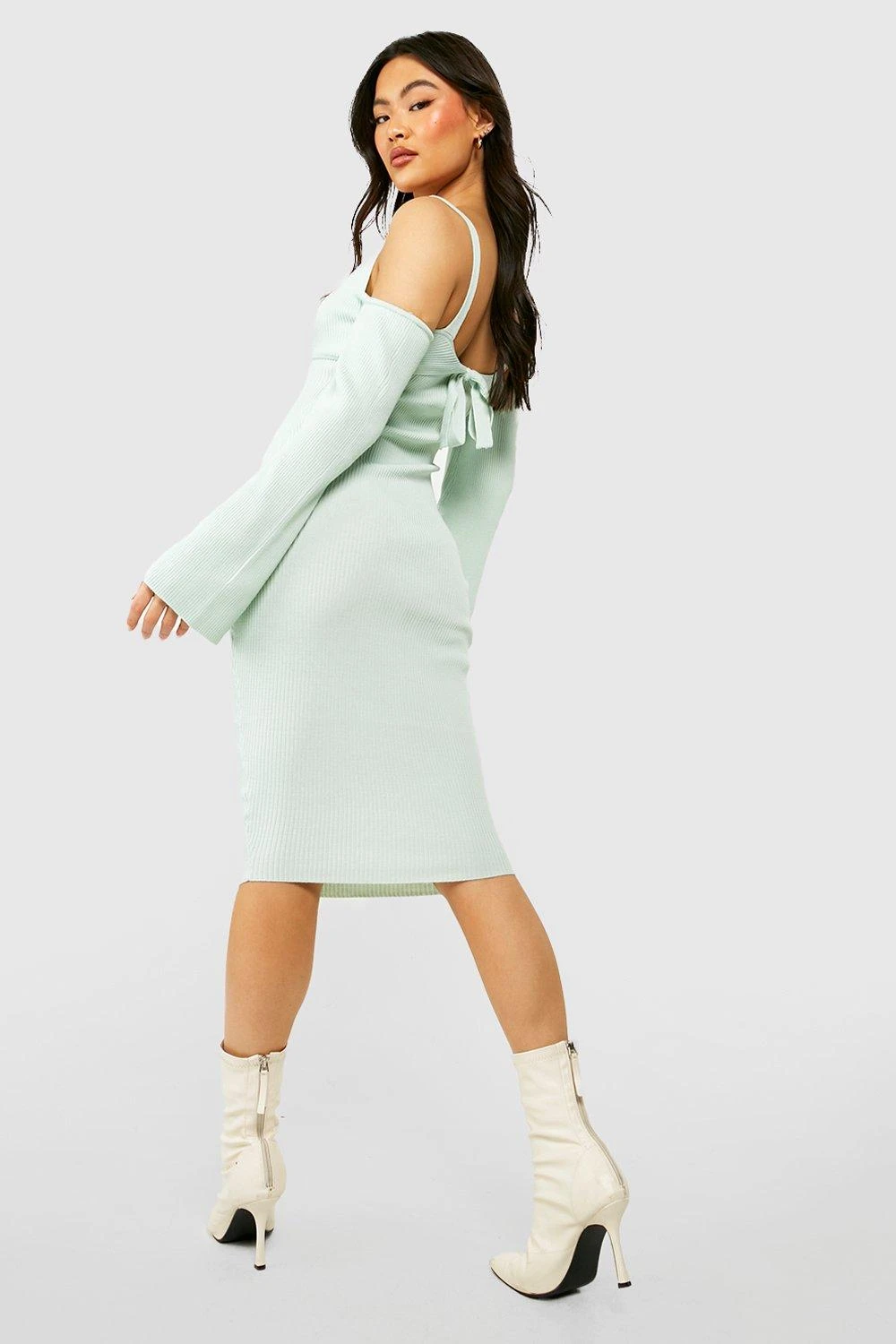 Geripptes Schulterfreies Premium Kleid & Bralette 4 Geripptes Schulterfreies Premium Kleid & Bralette – Bild 2