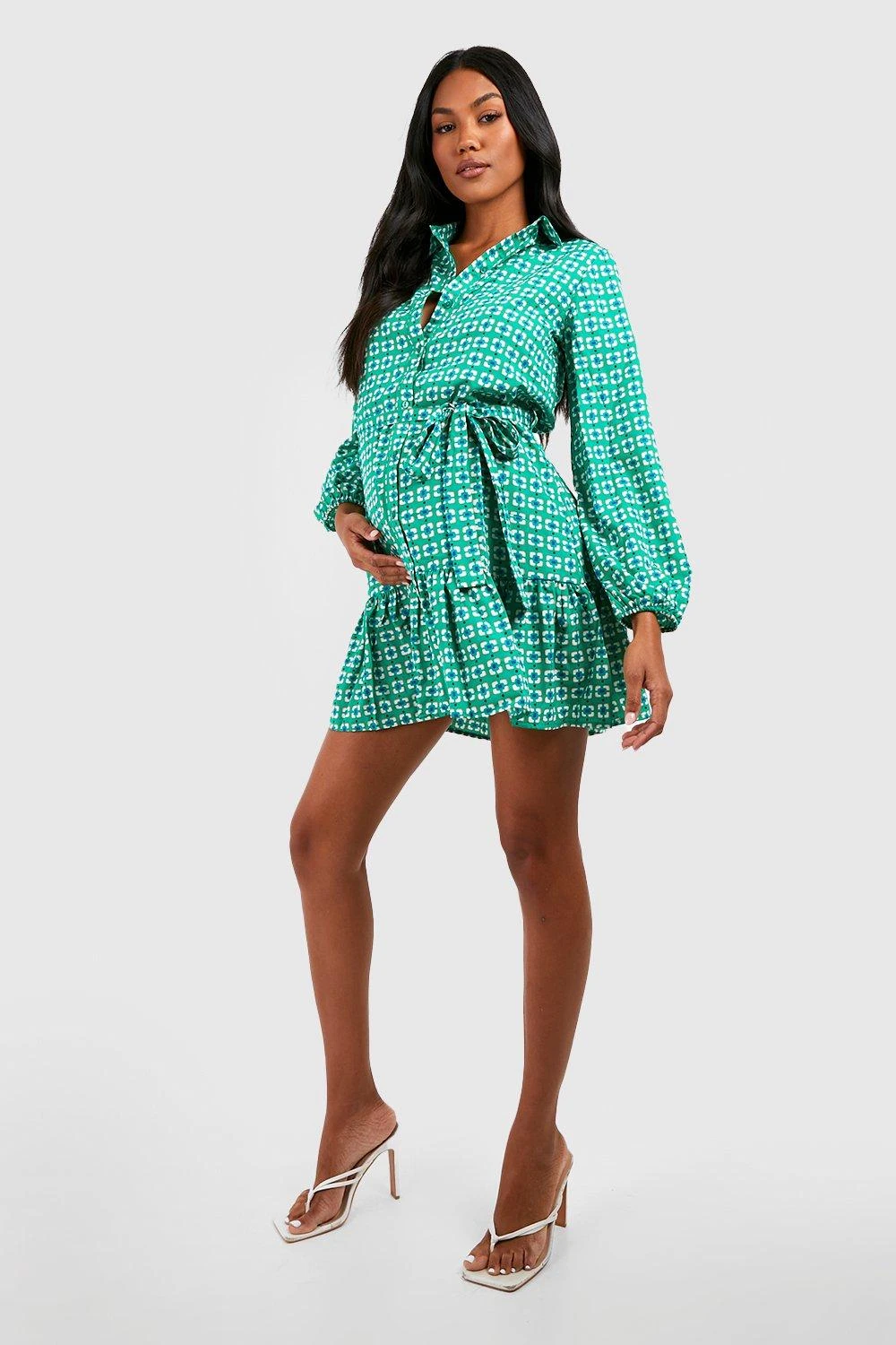 Umstandsmode Hemd-Kleid Mit Gürtel Und Rüschensaum 3 Umstandsmode Hemd-Kleid Mit Gürtel Und Rüschensaum