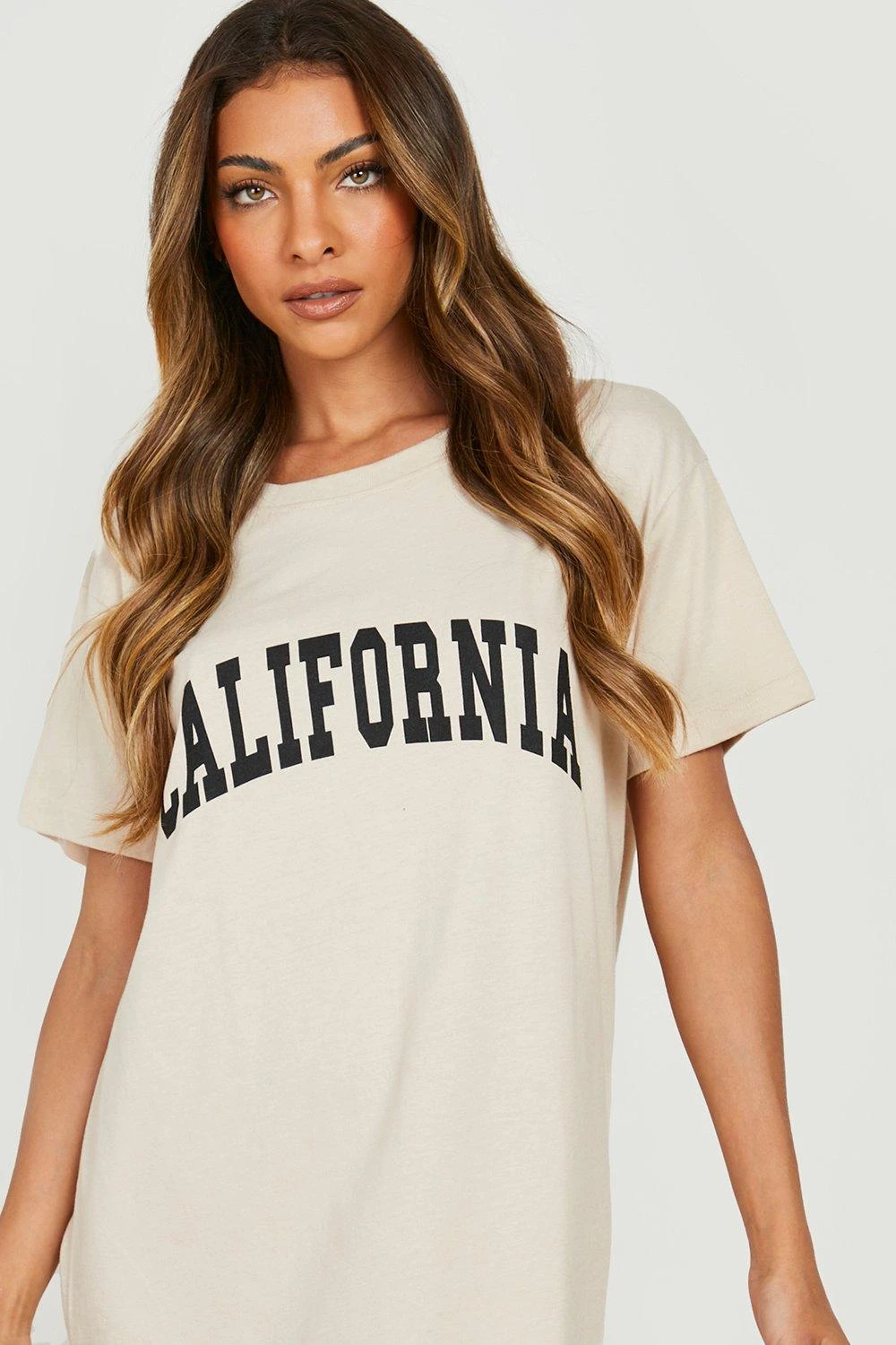 T-Shirt Kleid Mit California-Print 6 T-Shirt Kleid Mit California-Print – Bild 4