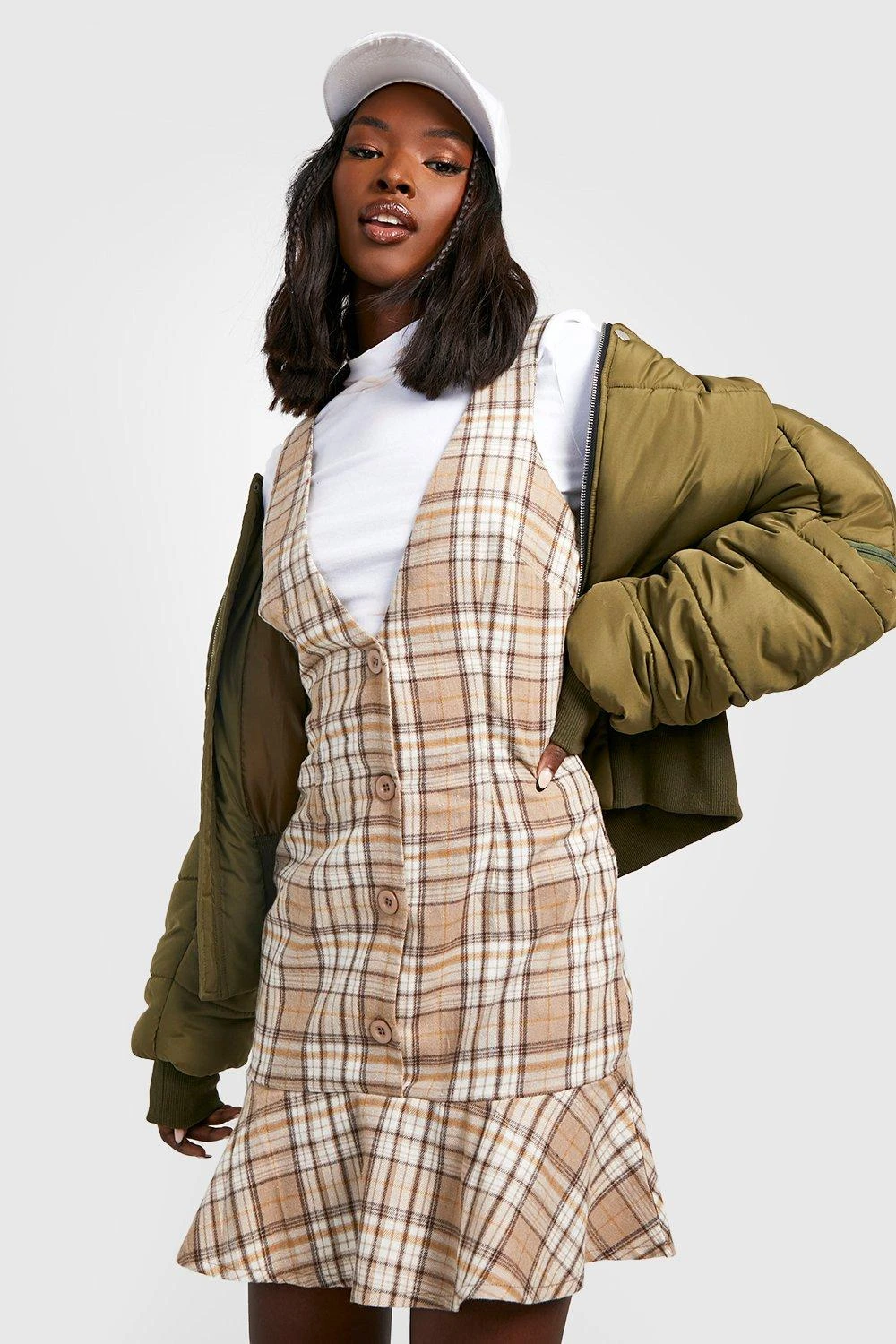 Kariertes Kleid Mit Rüschensaum 3 Kariertes Kleid Mit Rüschensaum