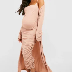 Umstandsmode Geripptes Kleid Mit Wasserfallausschnitt