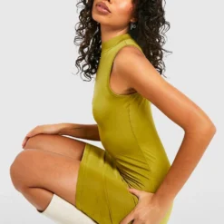 Hochgeschlossenes Recyceltes Bodycon-Kleid 8 Hochgeschlossenes Recyceltes Bodycon-Kleid -Diven Stil Verkaufsgeschäft gzz29097 olive xl 2