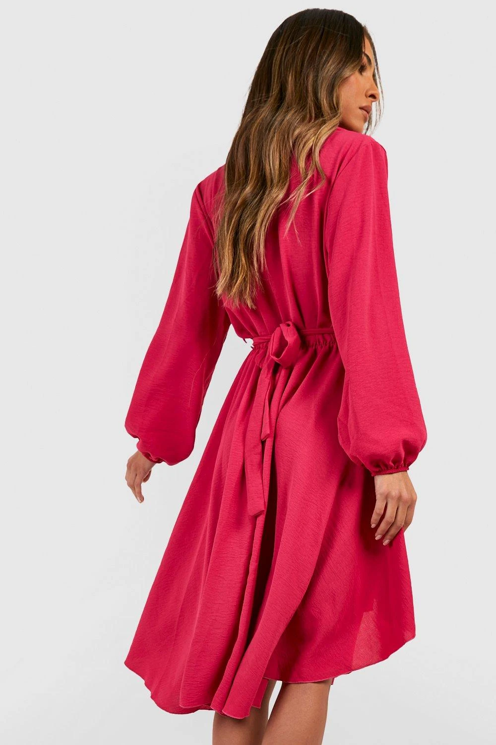 Hemd-Kleid Mit Ketten-Detail 4 Hemd-Kleid Mit Ketten-Detail – Bild 2