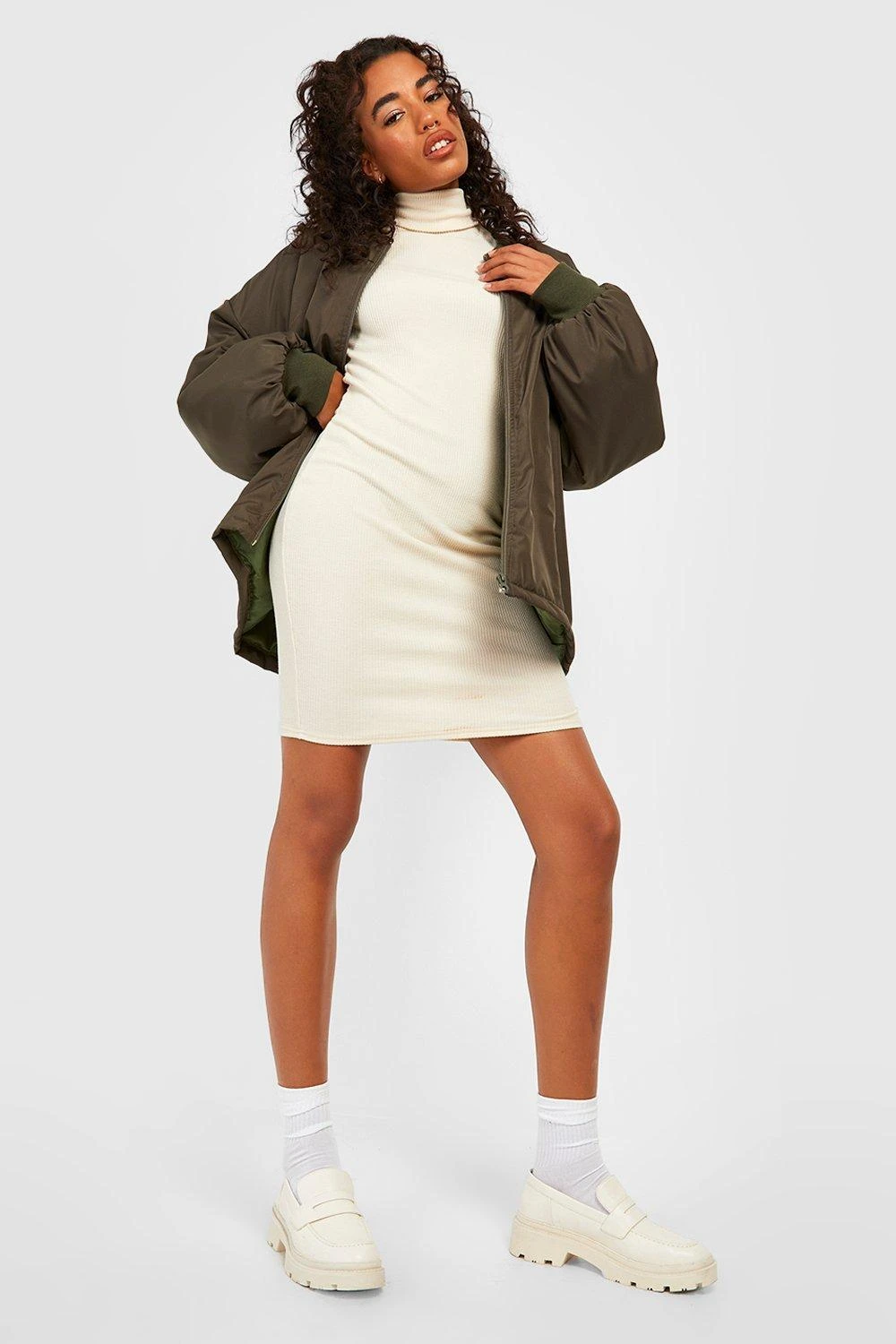 Geripptes Rollkragen Bodycon-Kleid In Knitteroptik 3 Geripptes Rollkragen Bodycon-Kleid In Knitteroptik