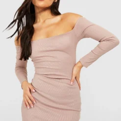 Langärmliges Geripptes Basic Bardot Bodycon-Kleid