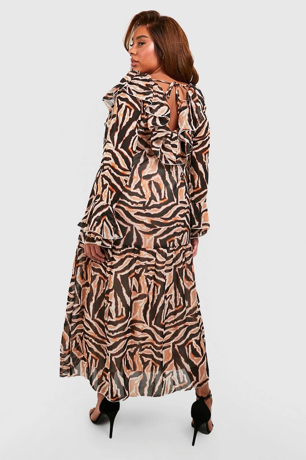 Plus Animalprint Chiffon-Kleid Mit Rüschen 4 Plus Animalprint Chiffon-Kleid Mit Rüschen – Bild 2