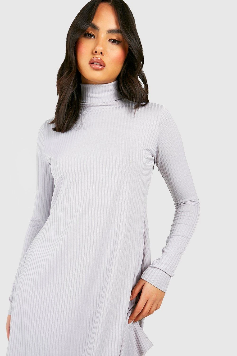 Geripptes Rollkragen-Kleid 5 Geripptes Rollkragen-Kleid – Bild 3
