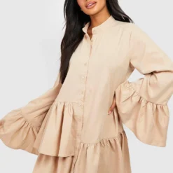 Smok-Kleid Mit Rüschen-Detail