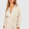 Plus Kariertes Hemd-Kleid Mit Gürtel 2 Plus Kariertes Hemd-Kleid Mit Gürtel -Diven Stil Verkaufsgeschäft gzz44280 stone xl