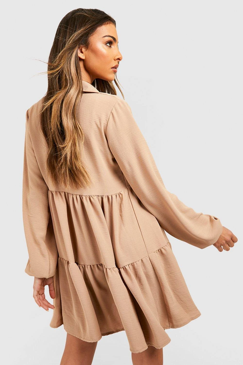 Gestuftes Hemd-Kleid 4 Gestuftes Hemd-Kleid – Bild 2