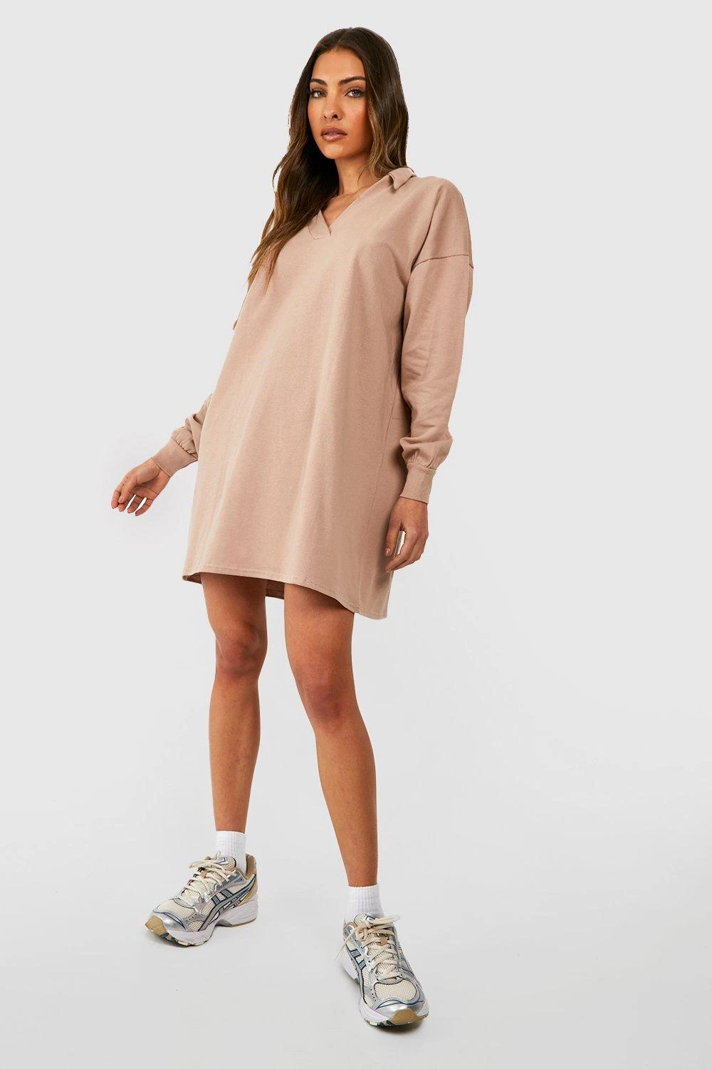 Oversize Sweatshirt-Kleid Mit Kragen 5 Oversize Sweatshirt-Kleid Mit Kragen – Bild 3