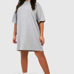 Plus Kurzärmliges Oversize T-Shirt Kleid Aus Baumwolle