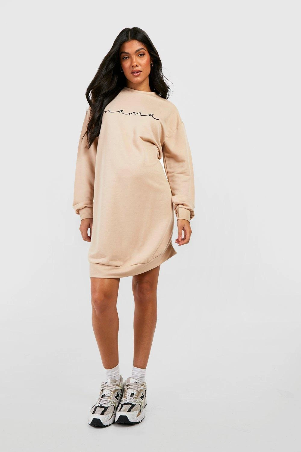 Umstandsmode Sweatshirt-Kleid Mit Mama-Print 3 Umstandsmode Sweatshirt-Kleid Mit Mama-Print