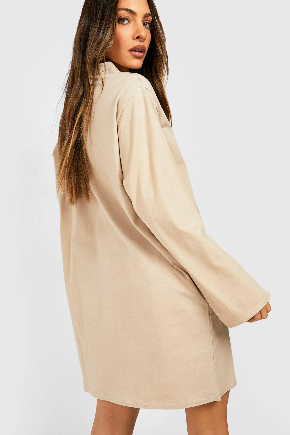 Oversize T-Shirt-Kleid Aus Baumwollmischung 4 Oversize T-Shirt-Kleid Aus Baumwollmischung – Bild 2