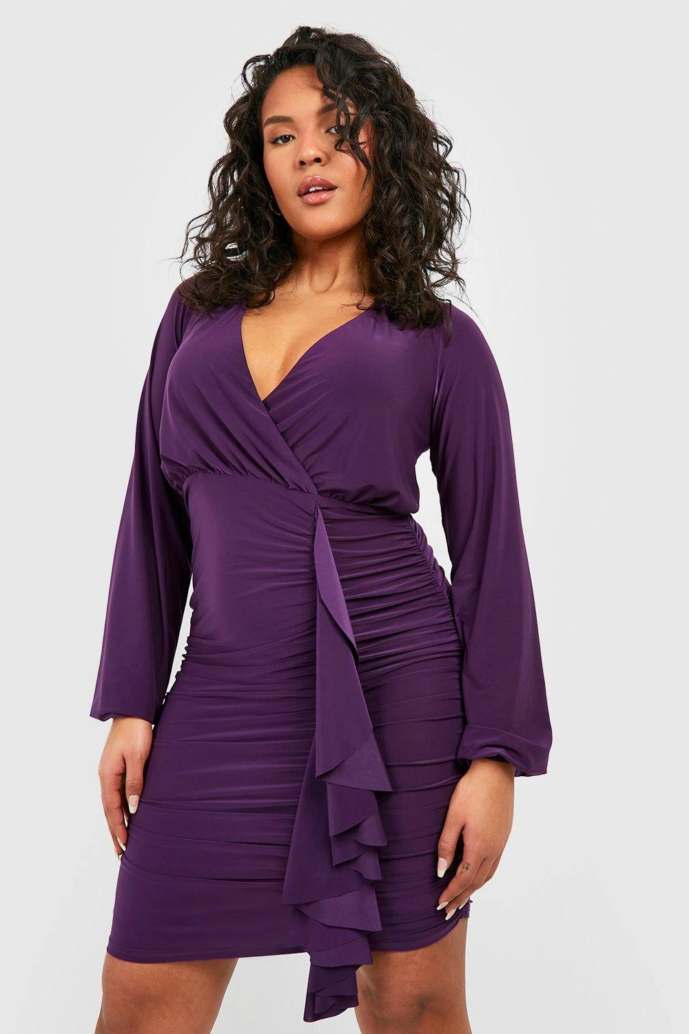 Plus Wickel Bodycon-Kleid Mit Rüschen 3 Plus Wickel Bodycon-Kleid Mit Rüschen