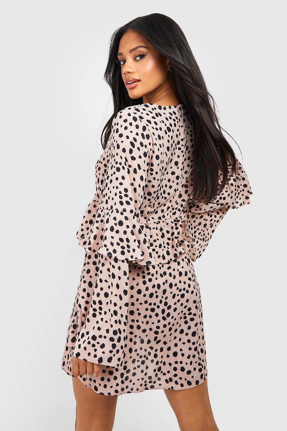 Smok-Kleid Mit Rüschen-Detail 4 Smok-Kleid Mit Rüschen-Detail – Bild 2