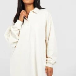 Super Oversize Sweatshirt-Kleid Mit Kragen Und Knopfleiste