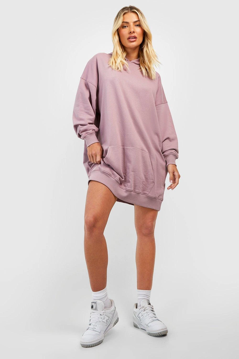 Oversize Hoodie Sweatshirt-Kleid 5 Oversize Hoodie Sweatshirt-Kleid – Bild 3