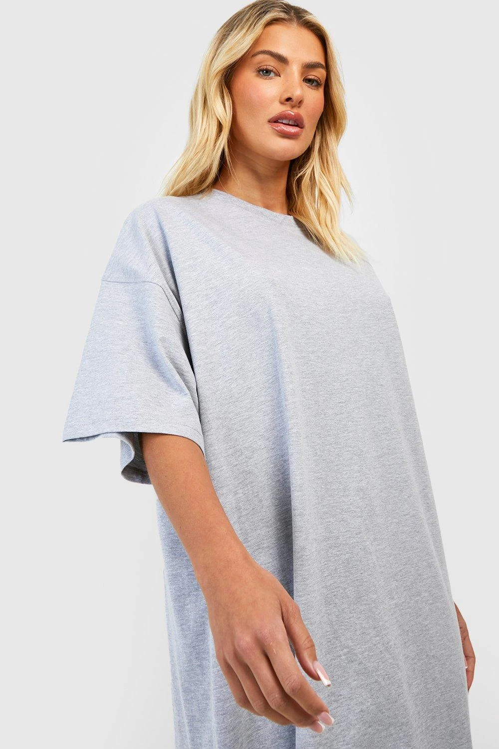 Super Oversize T-Shirt-Kleid 6 Super Oversize T-Shirt-Kleid – Bild 4