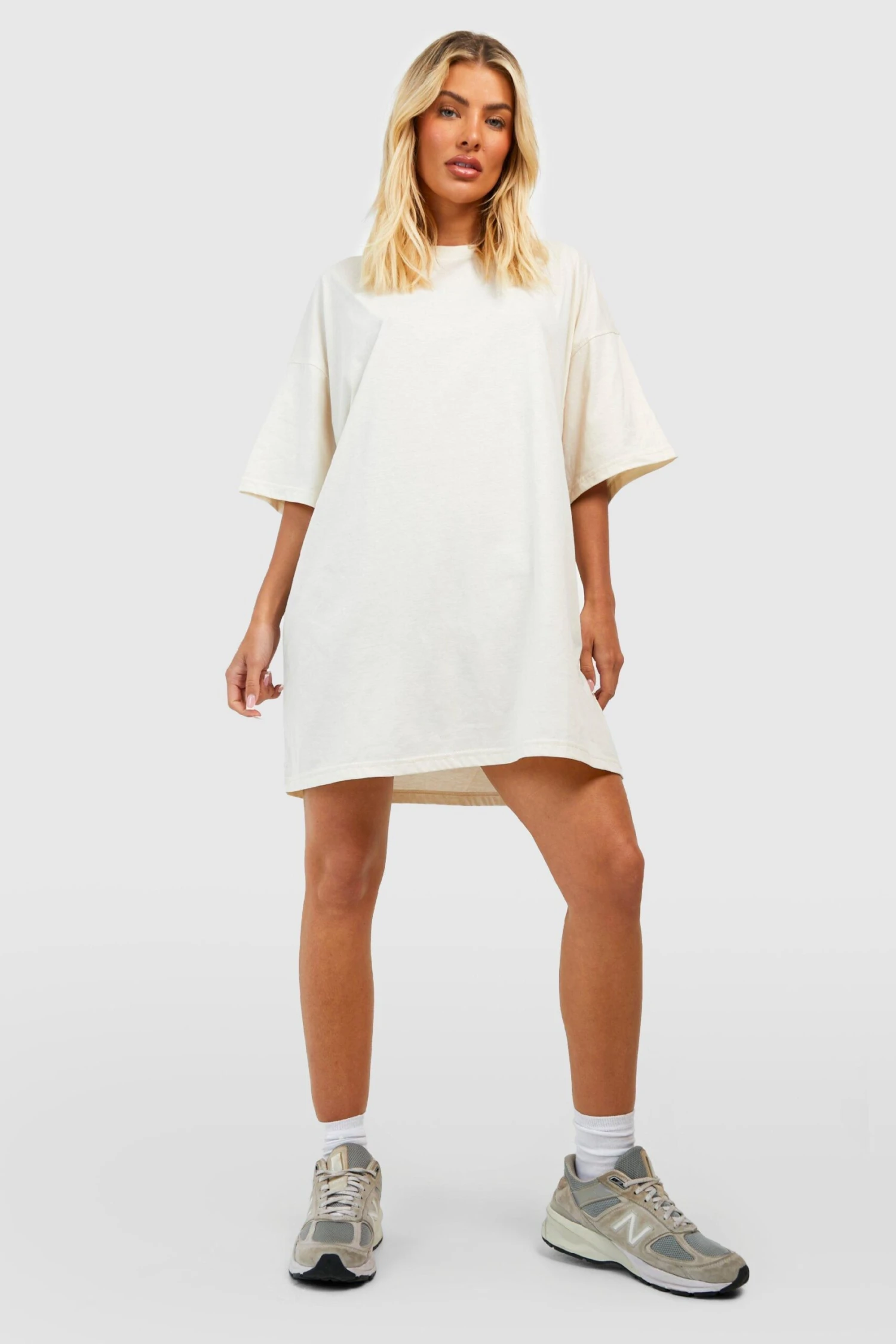 Super Oversize T-Shirt-Kleid 3 Super Oversize T-Shirt-Kleid