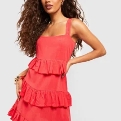 Strukturiertes Rüschen-Kleid Aus Leinen