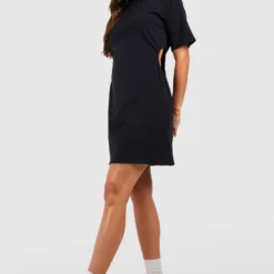 Tall Cut-Out T-Shirt-Kleid Mit Cut-Out Detail -Diven Stil Verkaufsgeschäft gzz54735 black xl 2 scaled