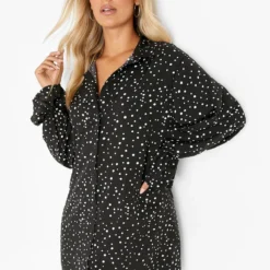 Plus Gepunktetes Hemd-Kleid Mit Rüschen