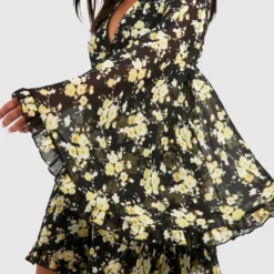 Plus Florales Skater-Kleid Mit Weiten Ärmeln 9 Plus Florales Skater-Kleid Mit Weiten Ärmeln -Diven Stil Verkaufsgeschäft pzz61647 black xl 3 scaled